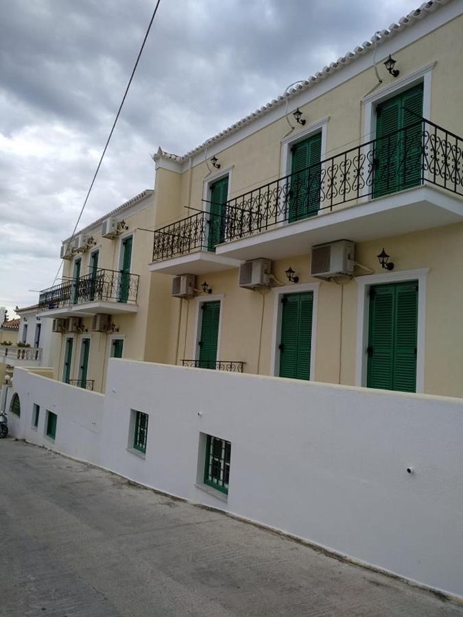 Bay'S Aparthotel Spétses Exterior foto